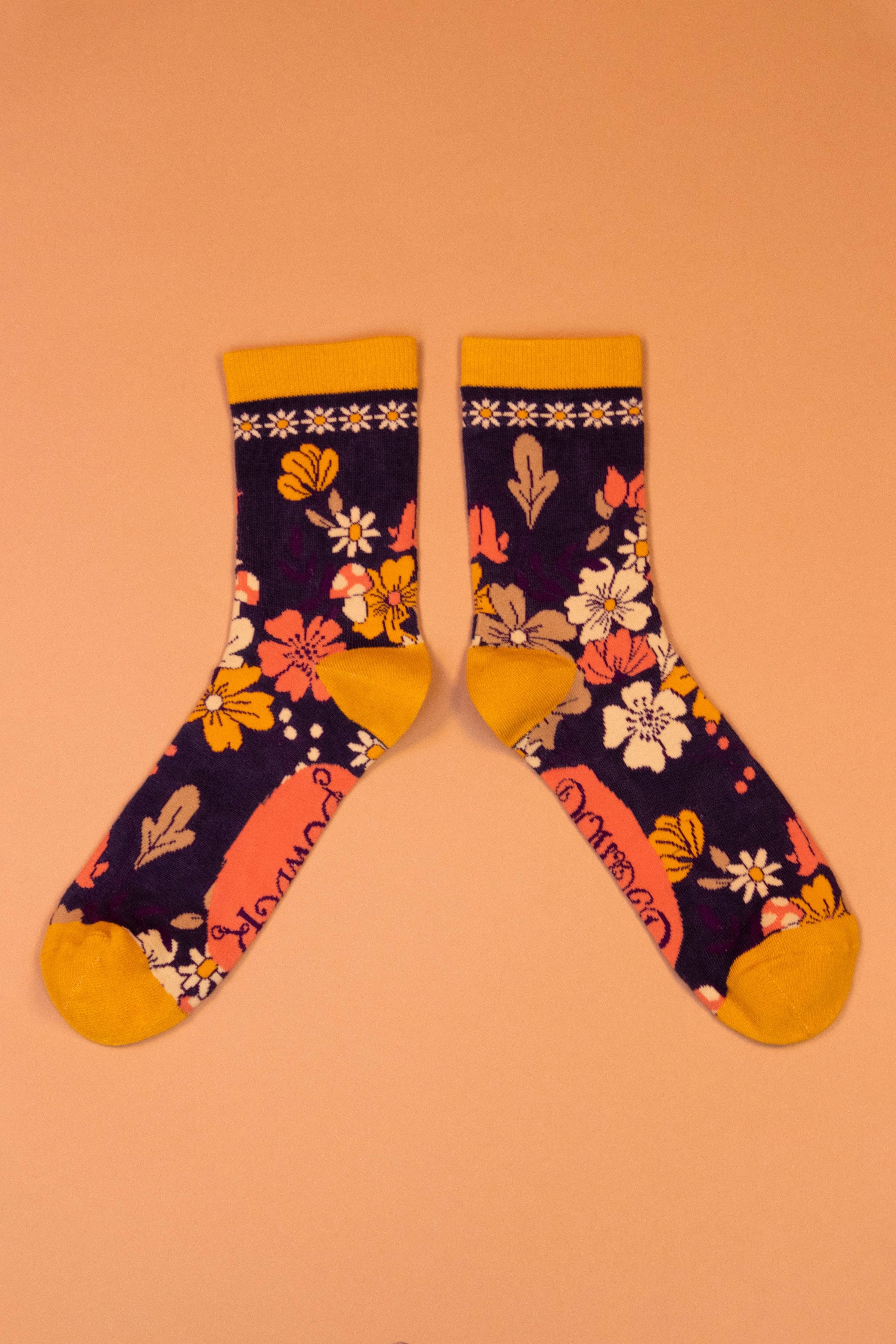 Powder Vintage Floral Ladies Ankle Socks - Ink